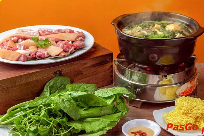 638911132881503174_quan-an-trong-landmark-81-4